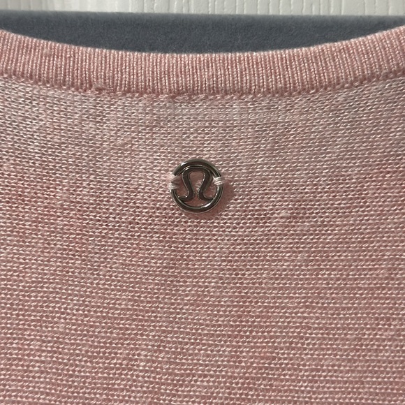 Lululemon Enlightened Pullover - Picture 10 of 11